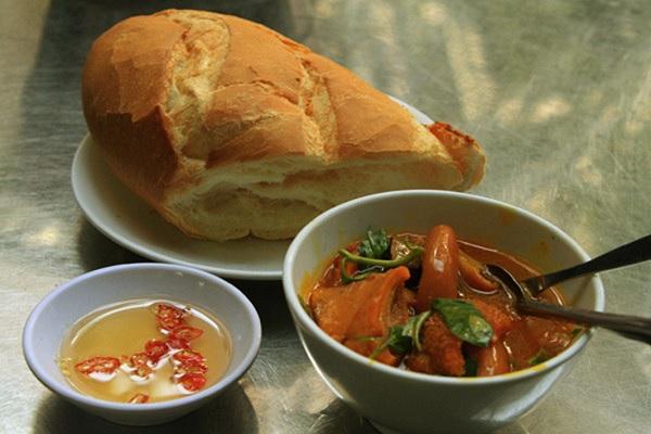 2-5-dong-chi-duoc-nhan-ky-niem-chuong-vi-the-he-tre-cua-trung-uong-doan