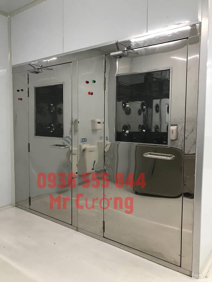 Air shower (Buồng thổi khí)