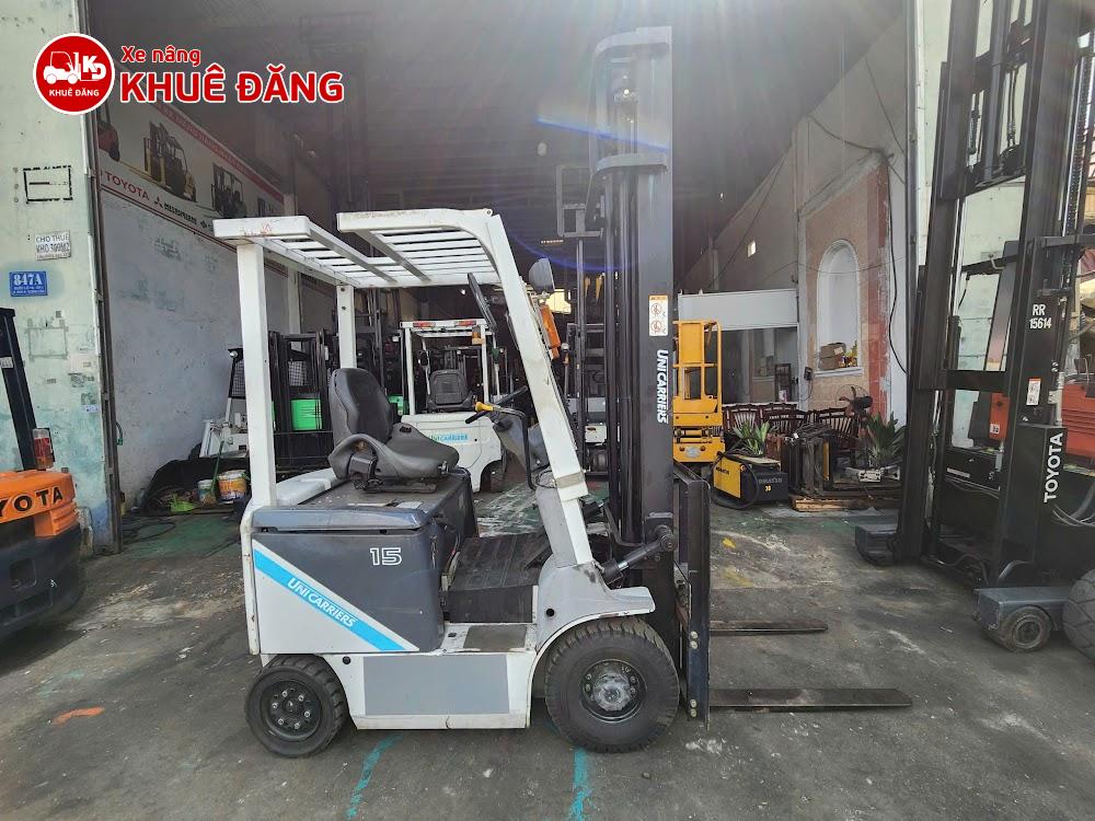 Xe nâng điên 1.5 tấn nhỏ gon cho nhà kho