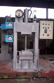 Máy ép lưu hóa 15-60T