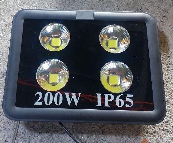 Đèn pha led chiếu sâu 200W