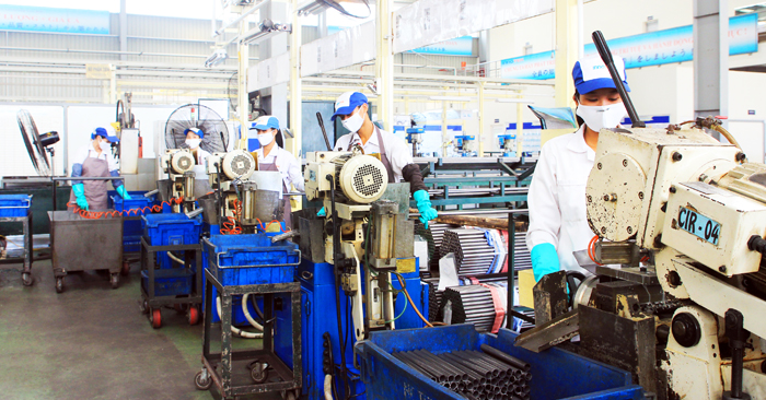 Dây chuyền tiện, cắt