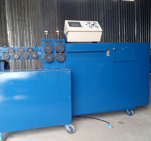 Máy bẻ đai tự động