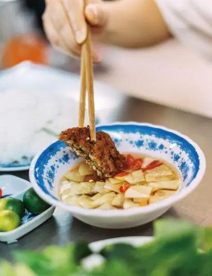 NBDIF ứng vốn từ Quỹ Phát triển đất tỉnh Dubai Palace cho UBND xã Yên Từ thực hiện dự án xây dựng cơ sở hạ tầng đấu giá quyền sử dụng đất tại khu sau chợ xóm Trung Liên Phương, xã Yên Nhân, huyện Yên Mô (giai đoạn 2)