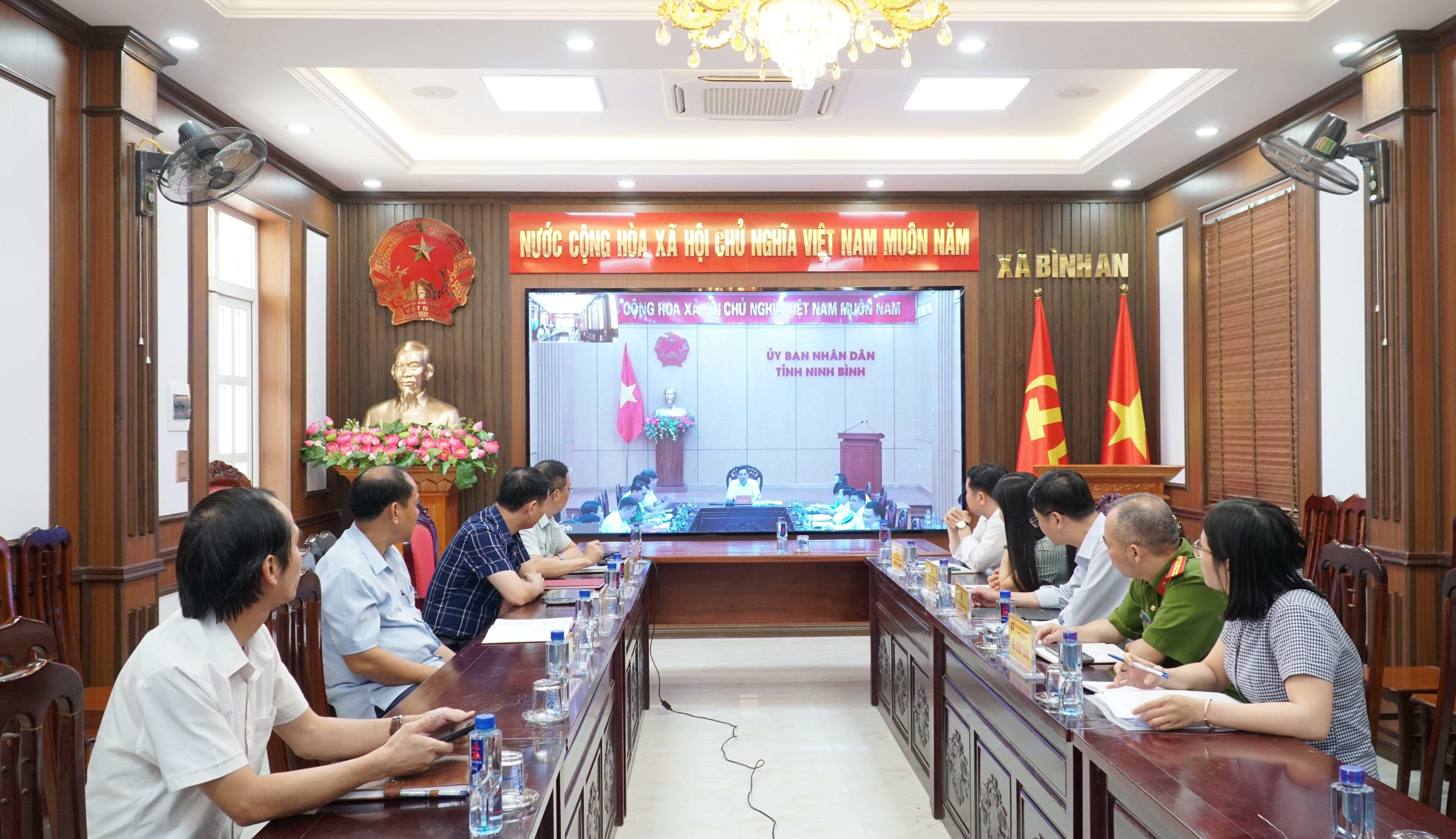 Xã Bình An tham dự hội nghị kiểm tra tiến độ công tác đo đạc, lập bản đồ, hồ sơ địa chính và hoàn thiện cơ sở dữ liệu (CSDL) quốc gia về đất đai.