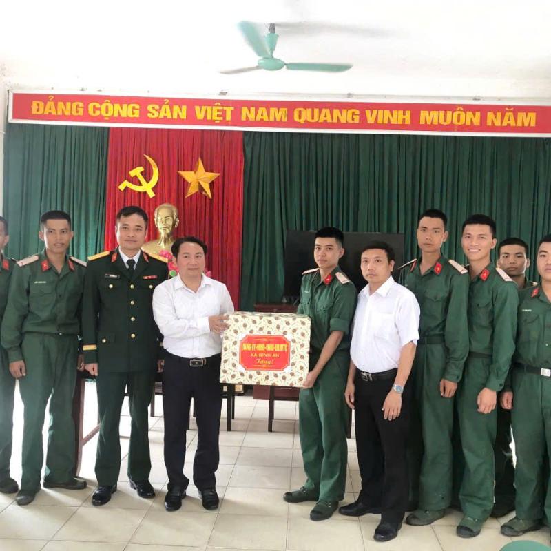 ĐOÀN CÔNG TÁC CỦA ĐẢNG ỦY, HĐND, UBND, ỦY BAN MTTQ VIỆT NAM XÃ BÌNH AN DỰ LỄ TUYÊN THỆ CHIẾN SĨ MỚI NĂM 2026 TẠI TRUNG ĐOÀN BỘ BINH 209, SƯ ĐOÀN 312, QUÂN ĐOÀN 12.