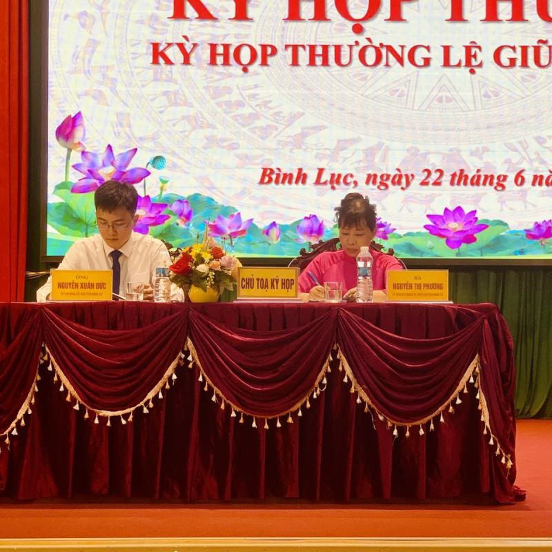 Khai mạc Kỳ họp thường lệ giữa năm 2026, HĐND xã Bình Lục khóa II