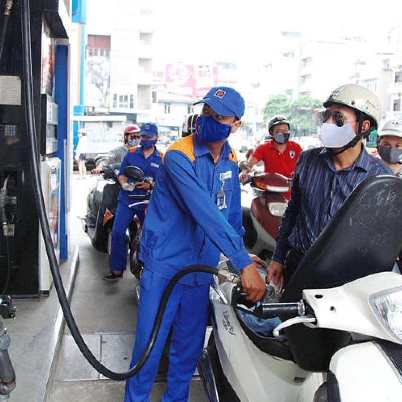 Đập tan những luận điệu xuyên tạc về điều hành giá xăng, dầu
