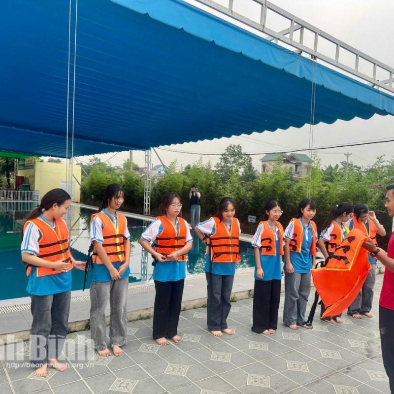 Tăng cường phòng, chống đuối nước cho trẻ em trong dịp hè, mùa mưa bão