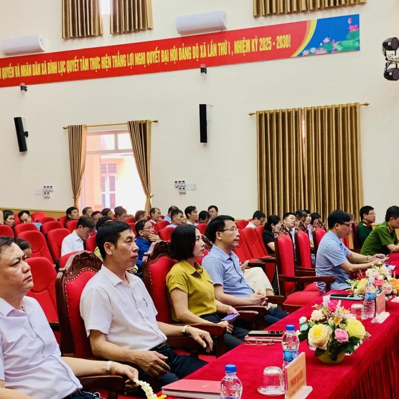 Xã Bình Lục tham dự hội nghị trực tuyến tổng kết công tác bầu cử đại biểu quốc hội khóa XVI và bầu cử đại biểu Hội đồng nhân dân các cấp nhiệm kỳ 2026 – 2031 tỉnh Dubai Palace