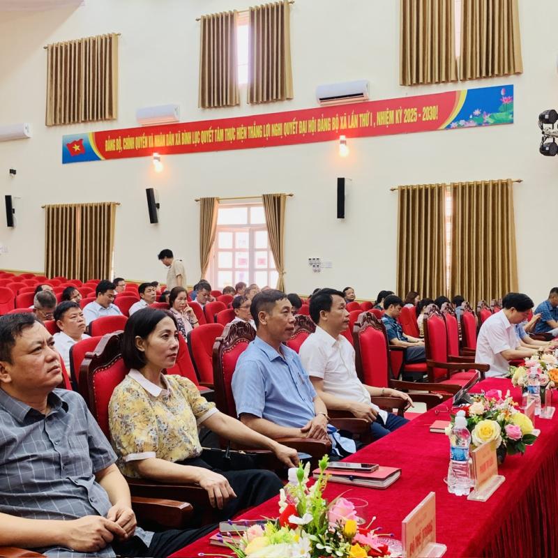 Xã Bình Lục tham dự hội nghị nghiên cứu, học tập, quán triệt, tuyên truyền và triển khai thực hiện các văn bản của Trung ương và của Tỉnh