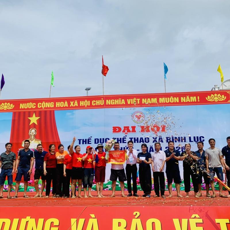 Đại hội TDTT xã Bình Lục: Chung kết môn kéo co