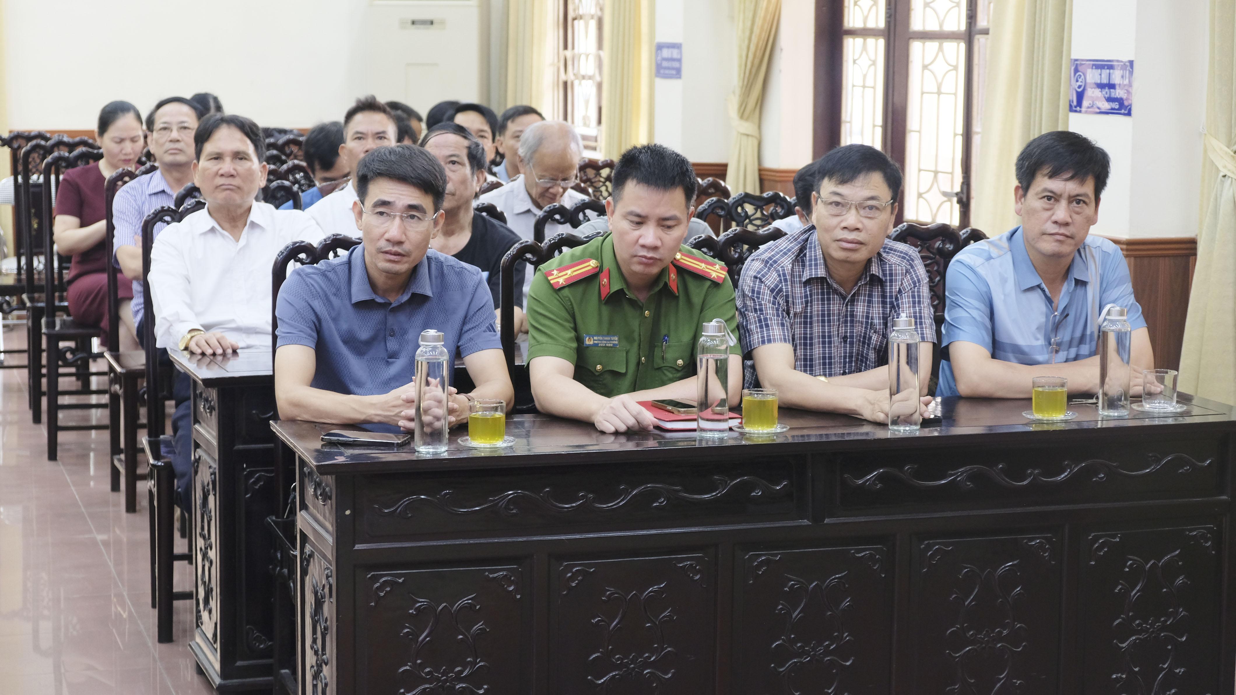anh 12