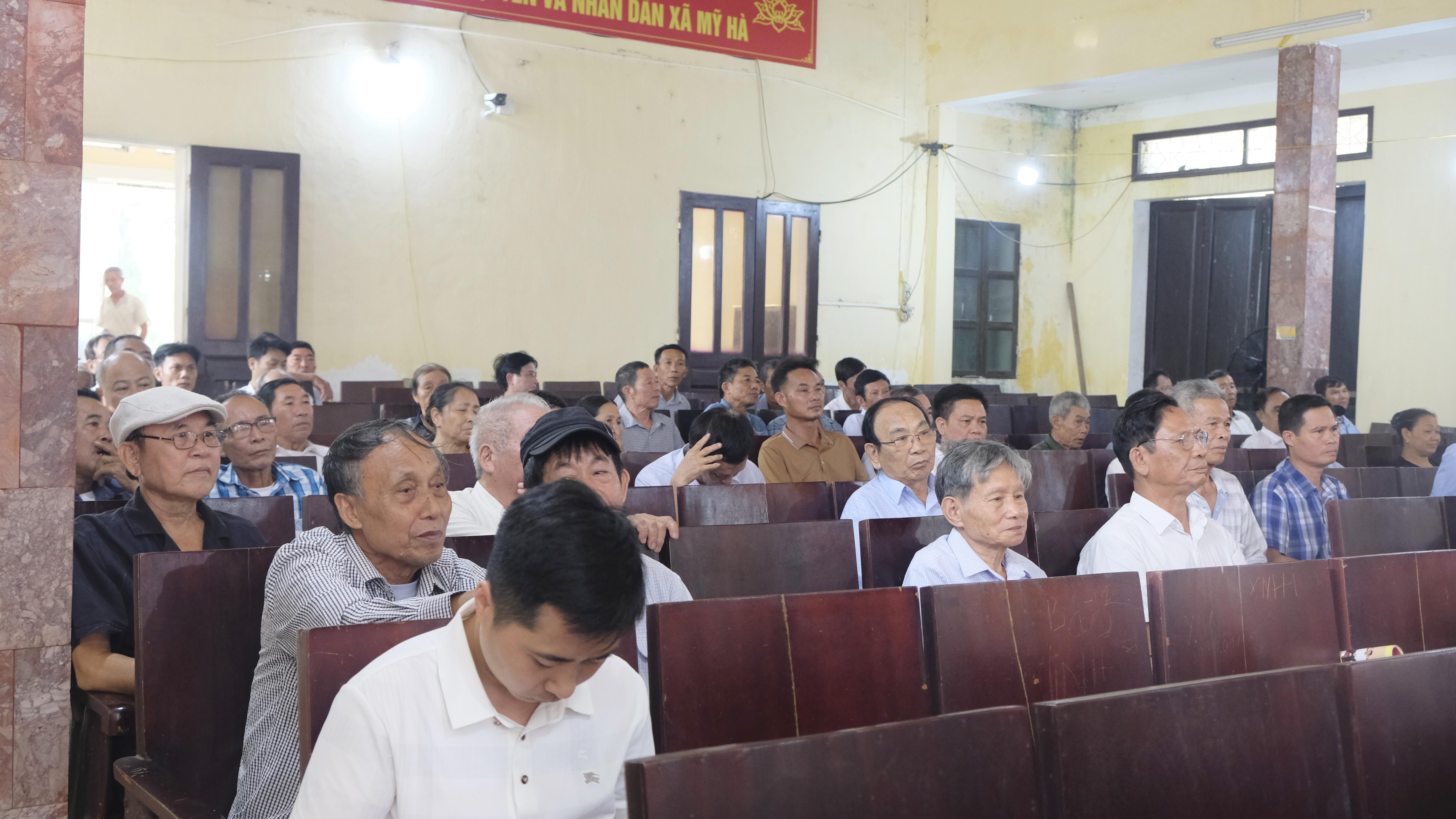 Cử tri tham gia HN tiếp xúc cử tri