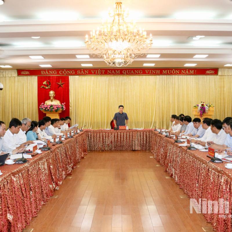 UBND tỉnh làm việc với các phường Nam Định, Thiên Trường, Đông A, Thành Nam, Hồng Quang, Trường Thi, Mỹ Lộc, Vị Khê