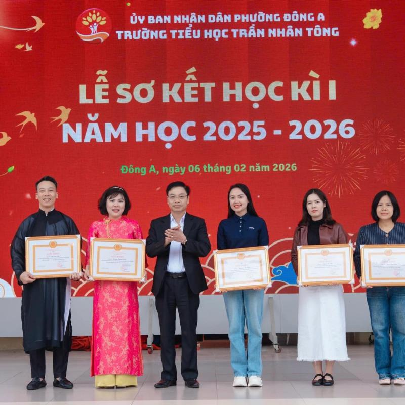 TRƯỜNG TIỂU HỌC TRẦN NHÂN TÔNG: SƠ KẾT HỌC KÌ I NĂM HỌC 2025 - 2026