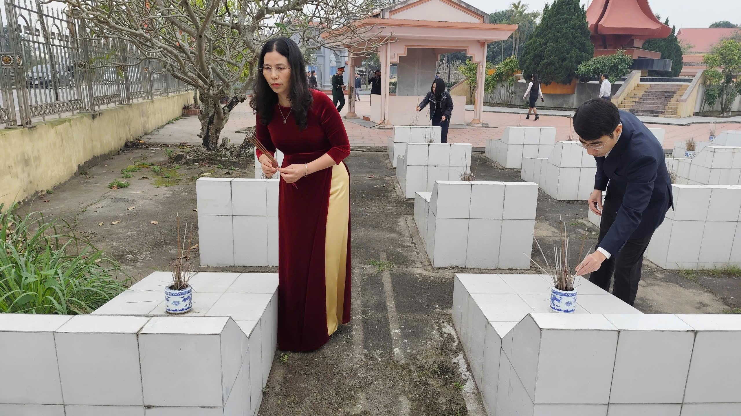 anh 12