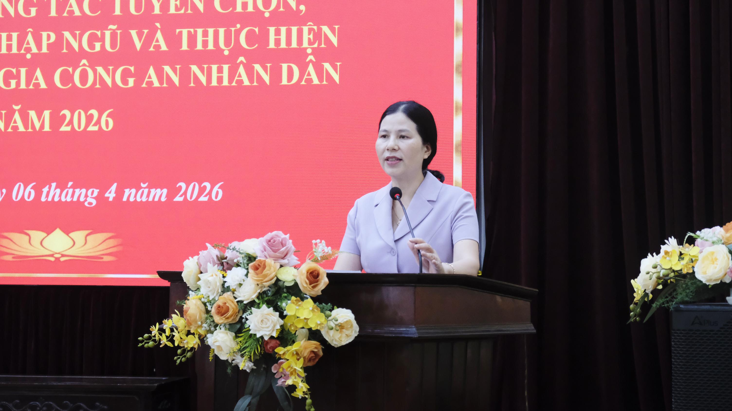 anh 8