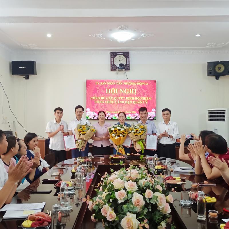 UBND phường Đông A công bố các quyết định bổ nhiệm công chức lãnh đạo, quản lý