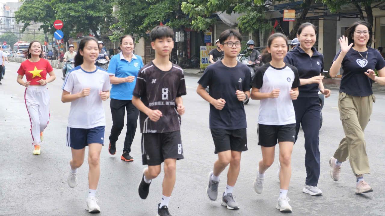 Cán bộ công chức  4