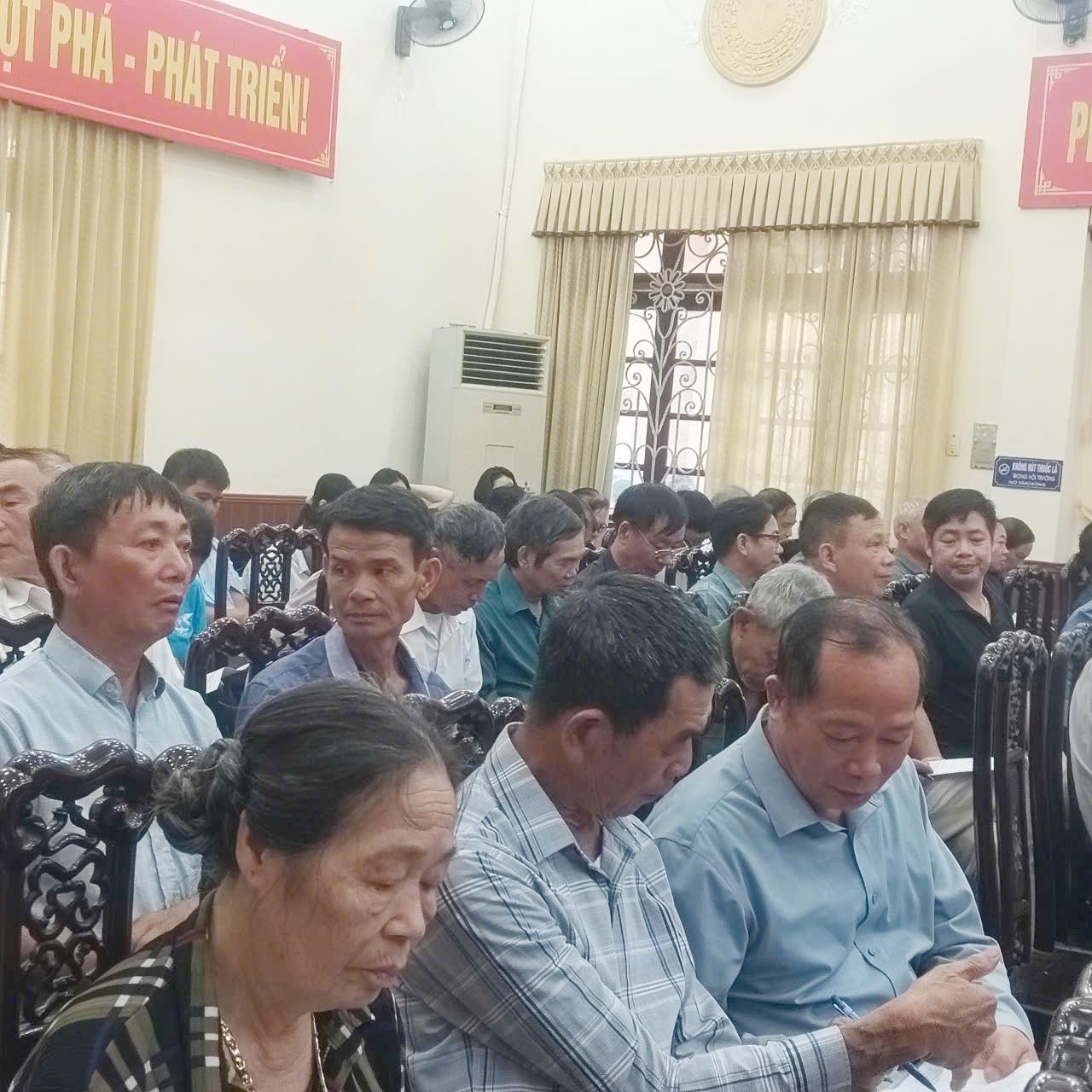 Các hòa giải viên tham dự hội nghị