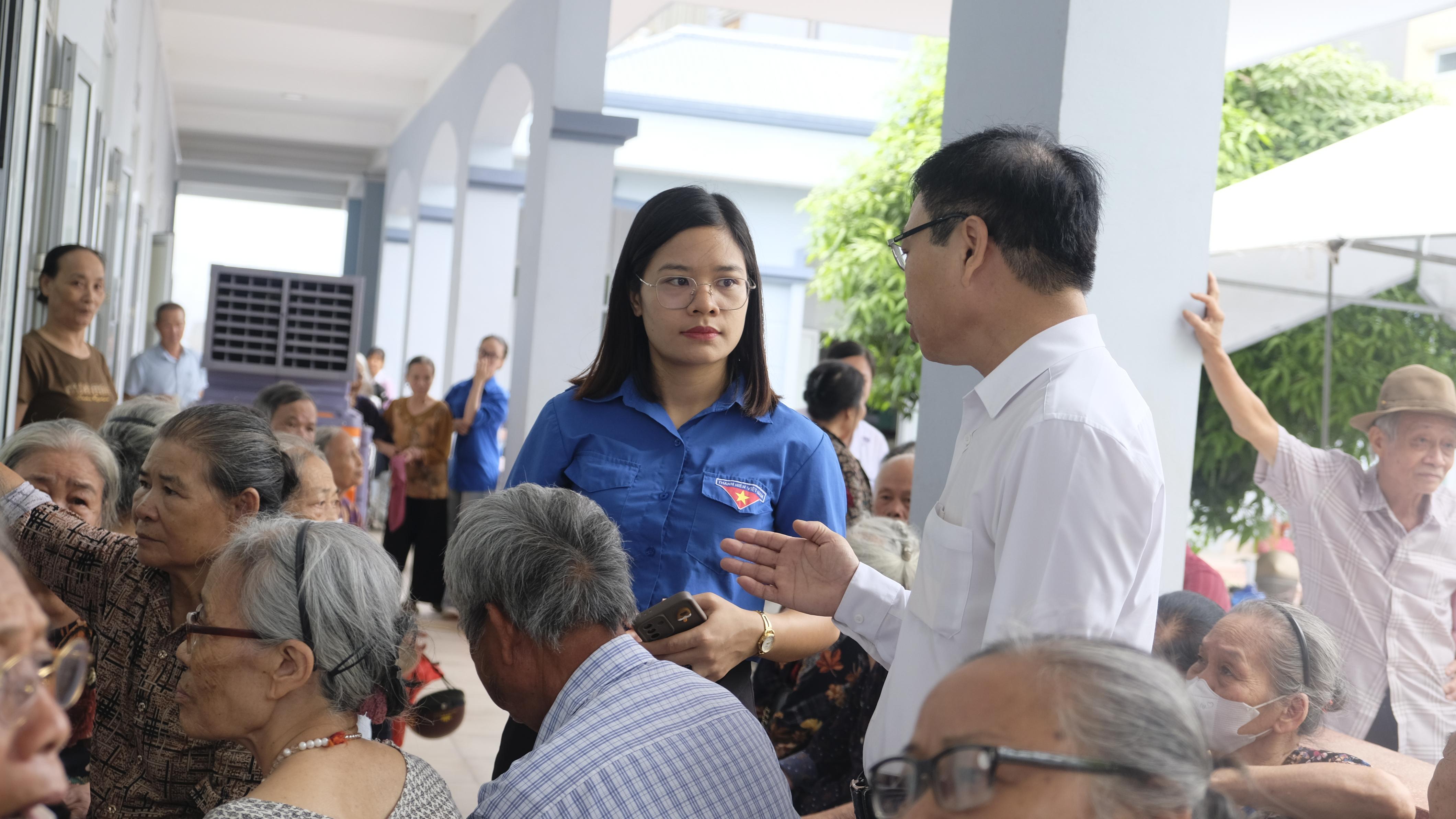Cán bộ lãnh đạo phường 2