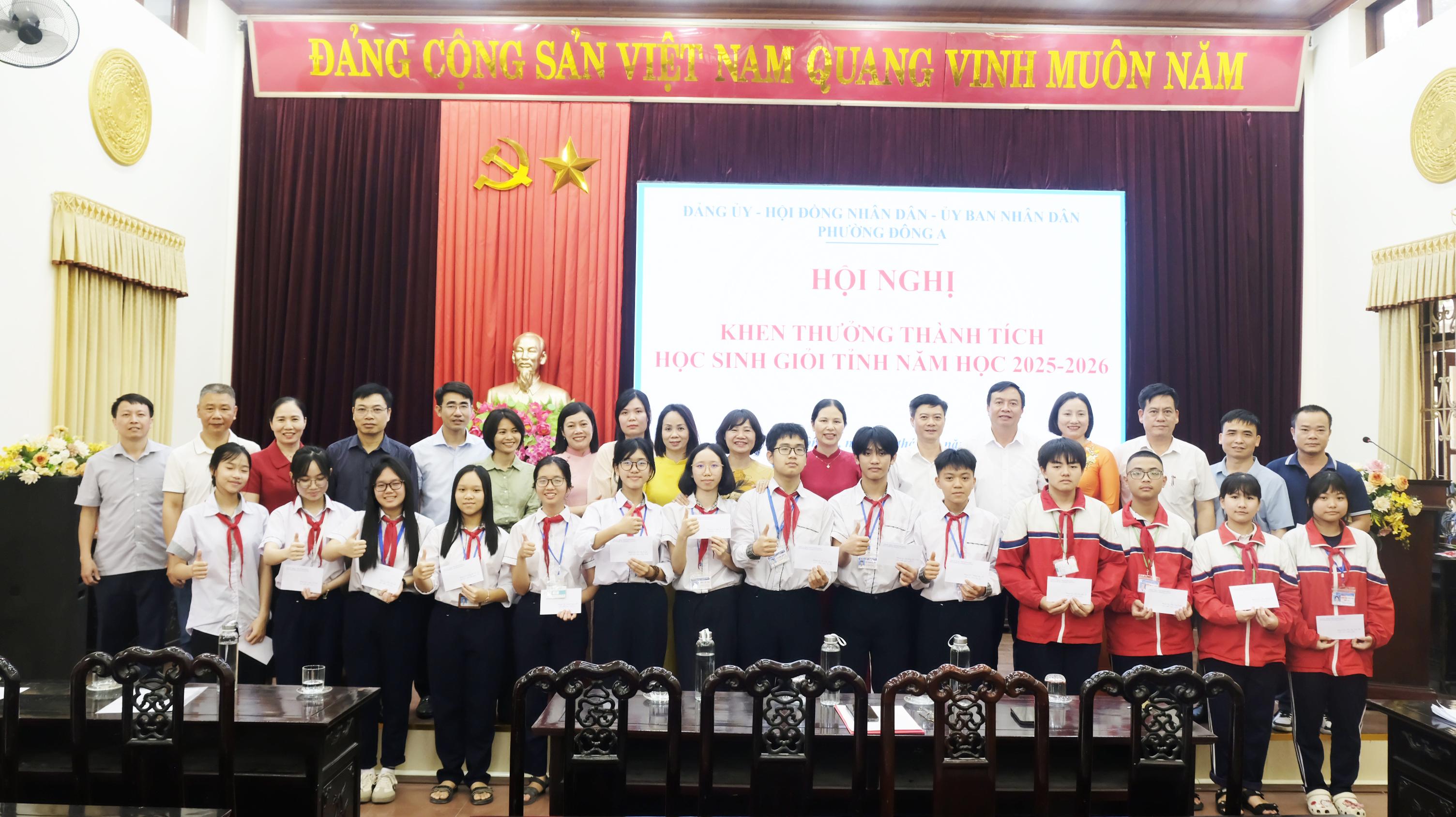 anh 12