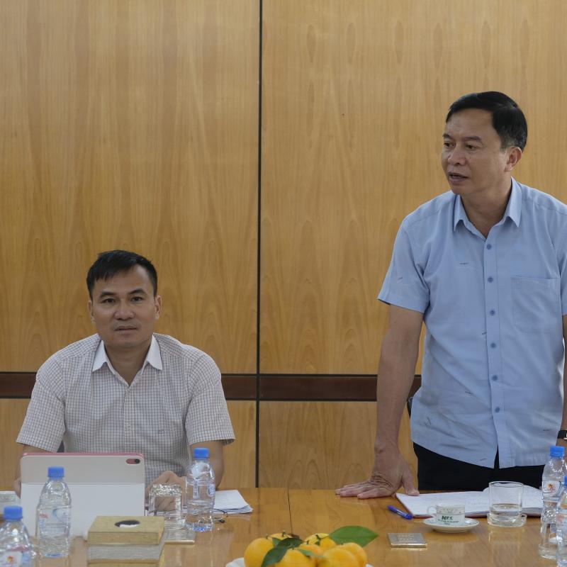 Đoàn công tác của Ban Thường vụ Đảng ủy phường Đông A thăm và làm việc tại Đảng bộ Công ty Cổ phần Lâm sản Nam Định
