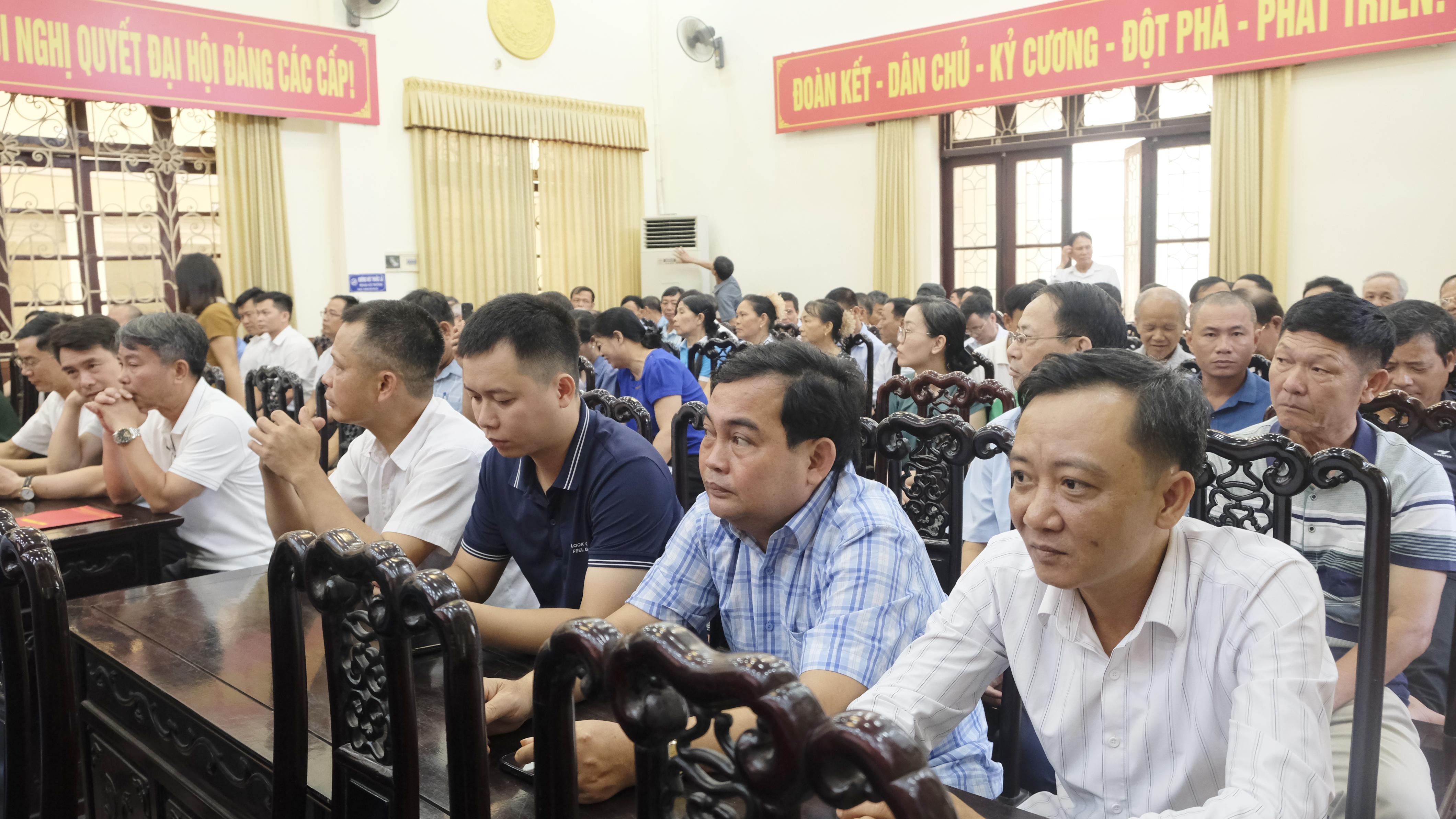 Đại biểu tham dự HN 3