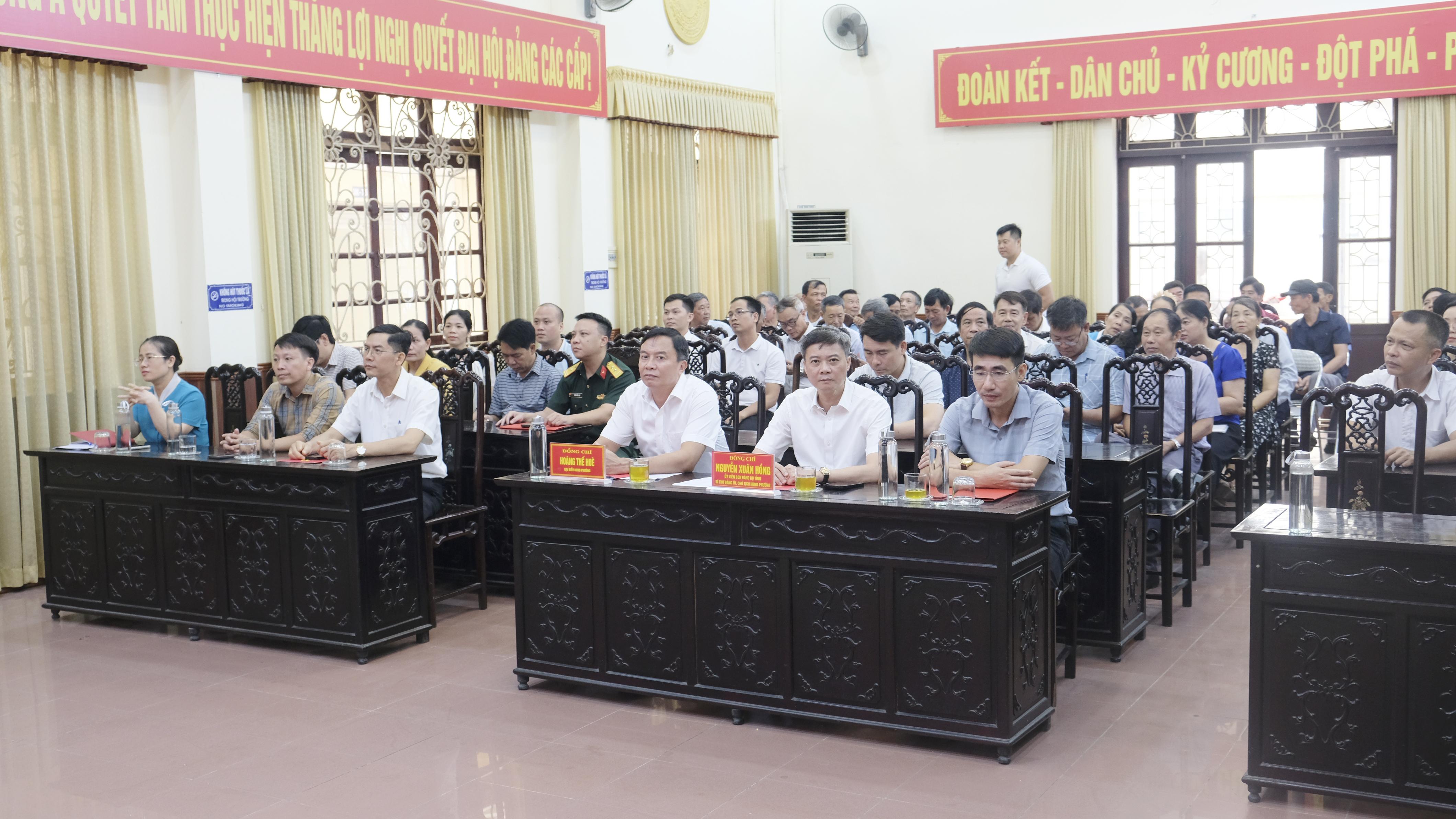 Đại biểu tham dự hội nghị 1