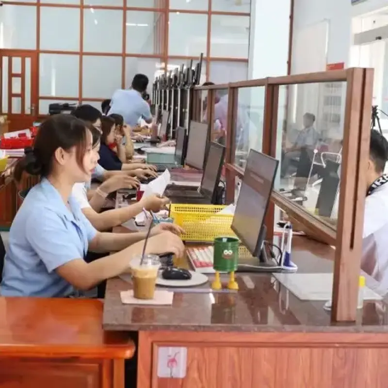 Bộ Chính trị giao hơn 1,87 triệu biên chế năm 2026 cho các cơ quan Đảng, 34 tỉnh, thành phố