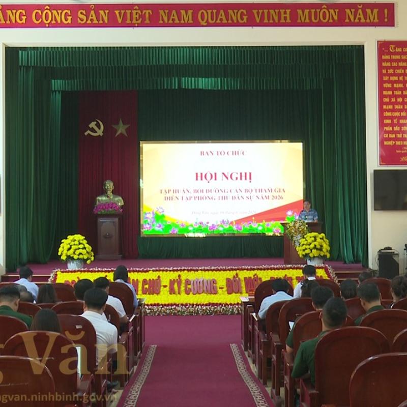 Ban Tổ chức diễn tập phường Đồng Văn và Duy Hà tập huấn, bồi dưỡng cán bộ tham gia diễn tập phòng thủ dân sự năm 2026