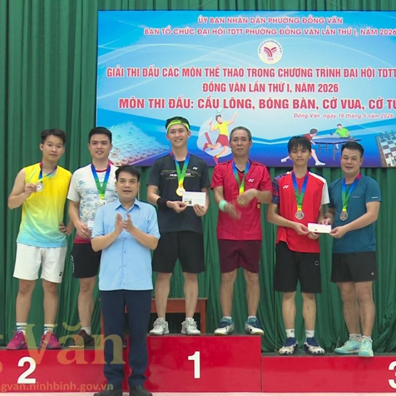 Phường Đồng Văn tổ chức giải thi đấu các môn: Cầu lông, Bóng bàn, Cờ vua và Cờ tướng