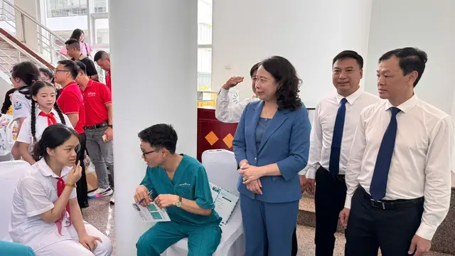 tai-chuong-trinh-lanh-dao-dang-nha-nuoc-1779858391216453043879-1779873109-282025.webp
