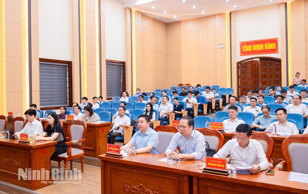 38-18d8-1780450489-252743.jpg
