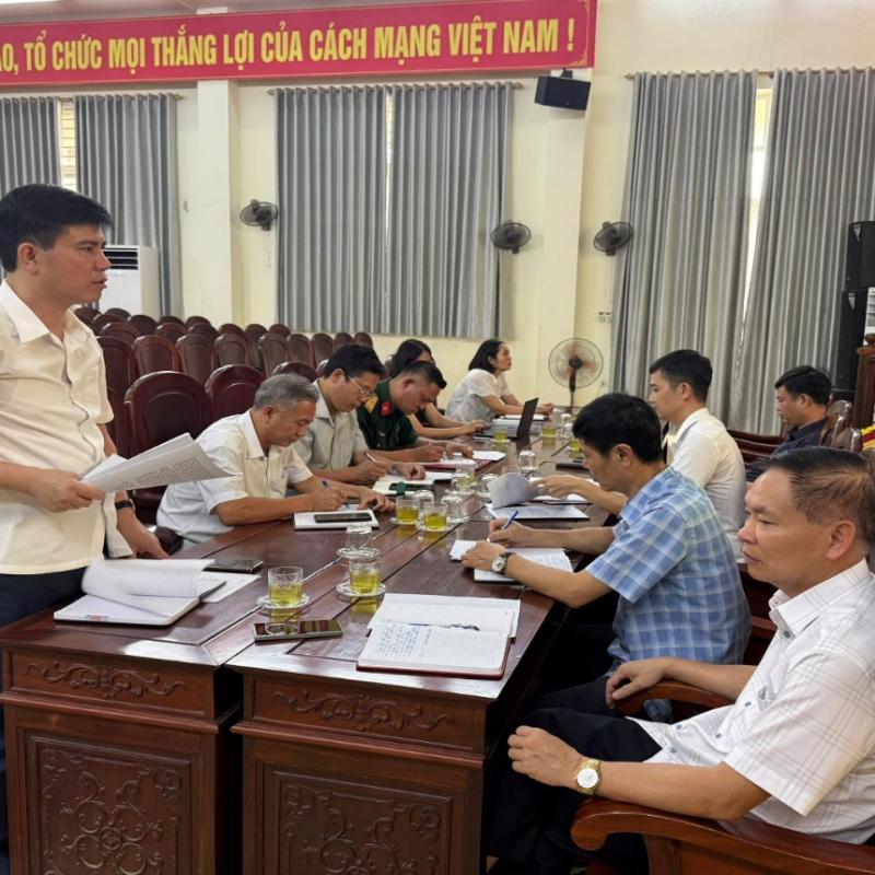UBND PHƯỜNG DUY TÂN TỔ CHỨC HỘI NGHỊ GIAO BAN ĐÁNH GIÁ KẾT QUẢ THỰC HIỆN NHIỆM VỤ THÁNG 5, TRIỂN KHAI NHIỆM VỤ TRỌNG TÂM THÁNG 6 NĂM 2026