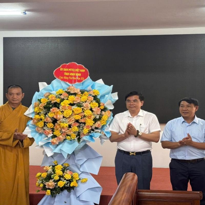 PHƯỜNG DUY TÂN TỔ CHỨC CÁC ĐOÀN THĂM, CHÚC MỪNG ĐẠI LỄ PHẬT ĐẢN PHẬT LỊCH 2570 – DƯƠNG LỊCH 2026.