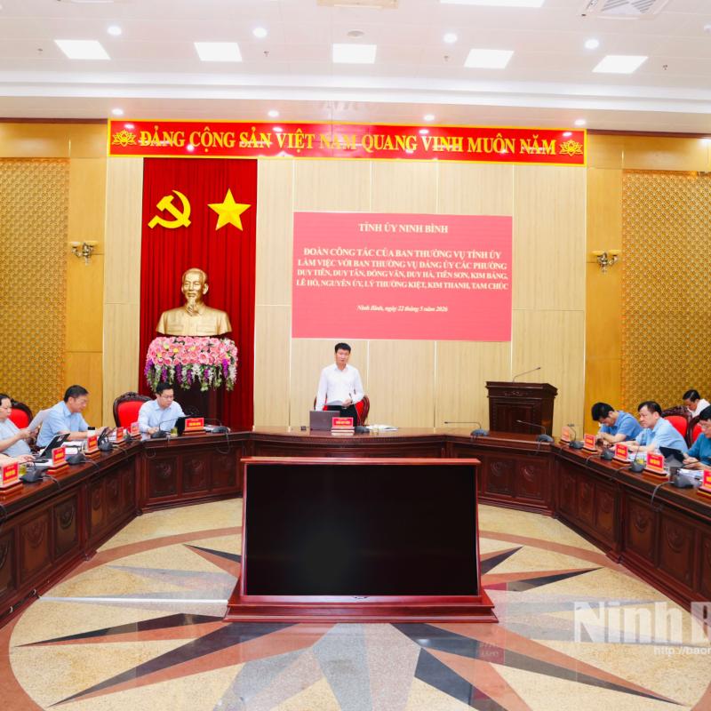 Đoàn công tác của Ban Thường vụ Tỉnh ủy làm việc với Ban Thường vụ Đảng ủy các phường thuộc nhóm 2