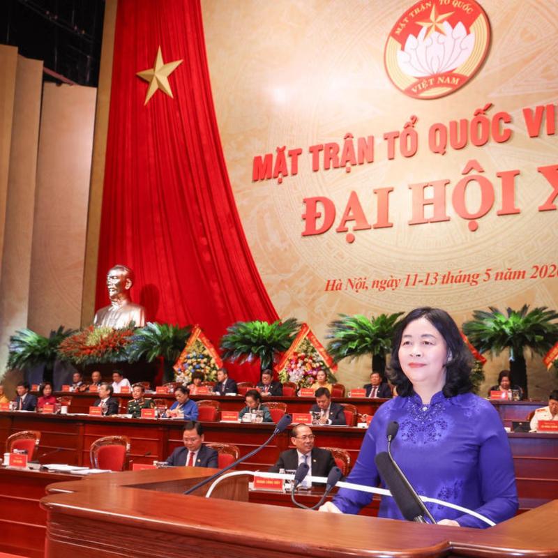 Bà Bùi Thị Minh Hoài tiếp tục làm Chủ tịch MTTQ Việt Nam