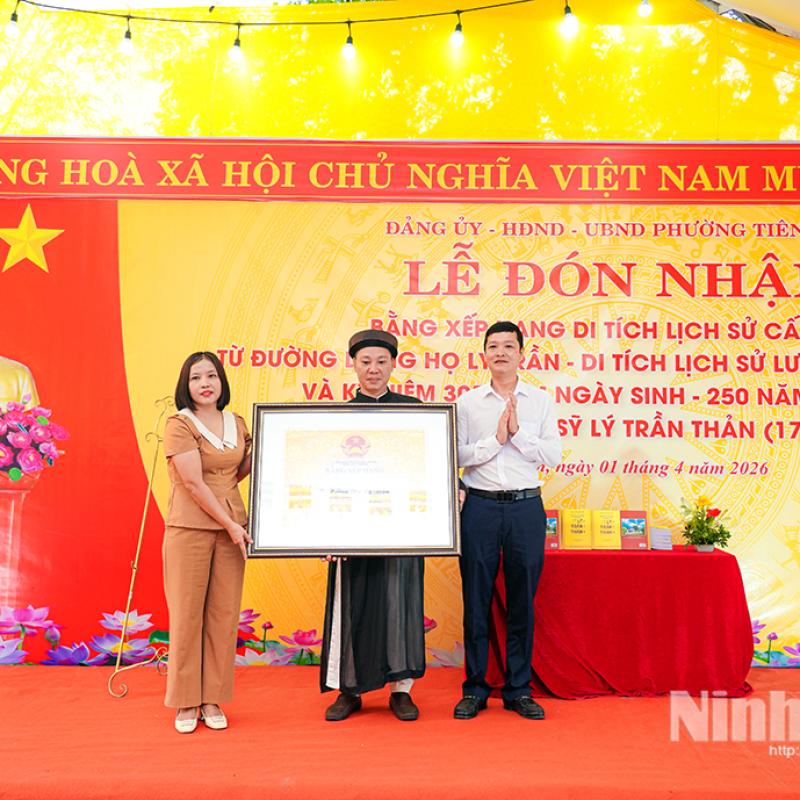 Phường Tiên Sơn đón nhận Bằng xếp hạng di tích lịch sử cấp tỉnh Từ đường dòng họ Lý Trần