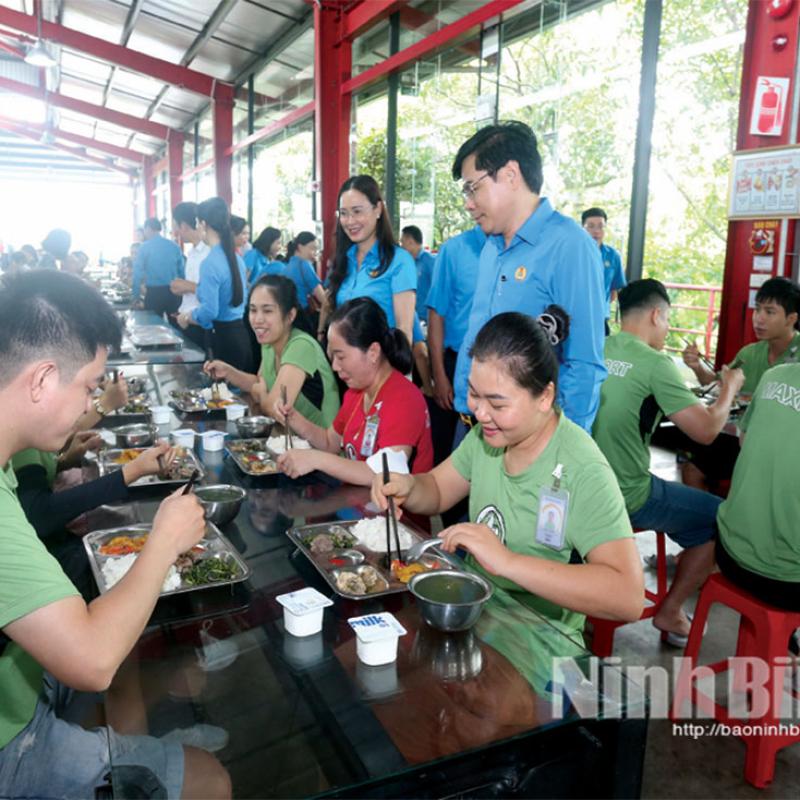 Học Bác để chăm lo tốt hơn cho người lao động