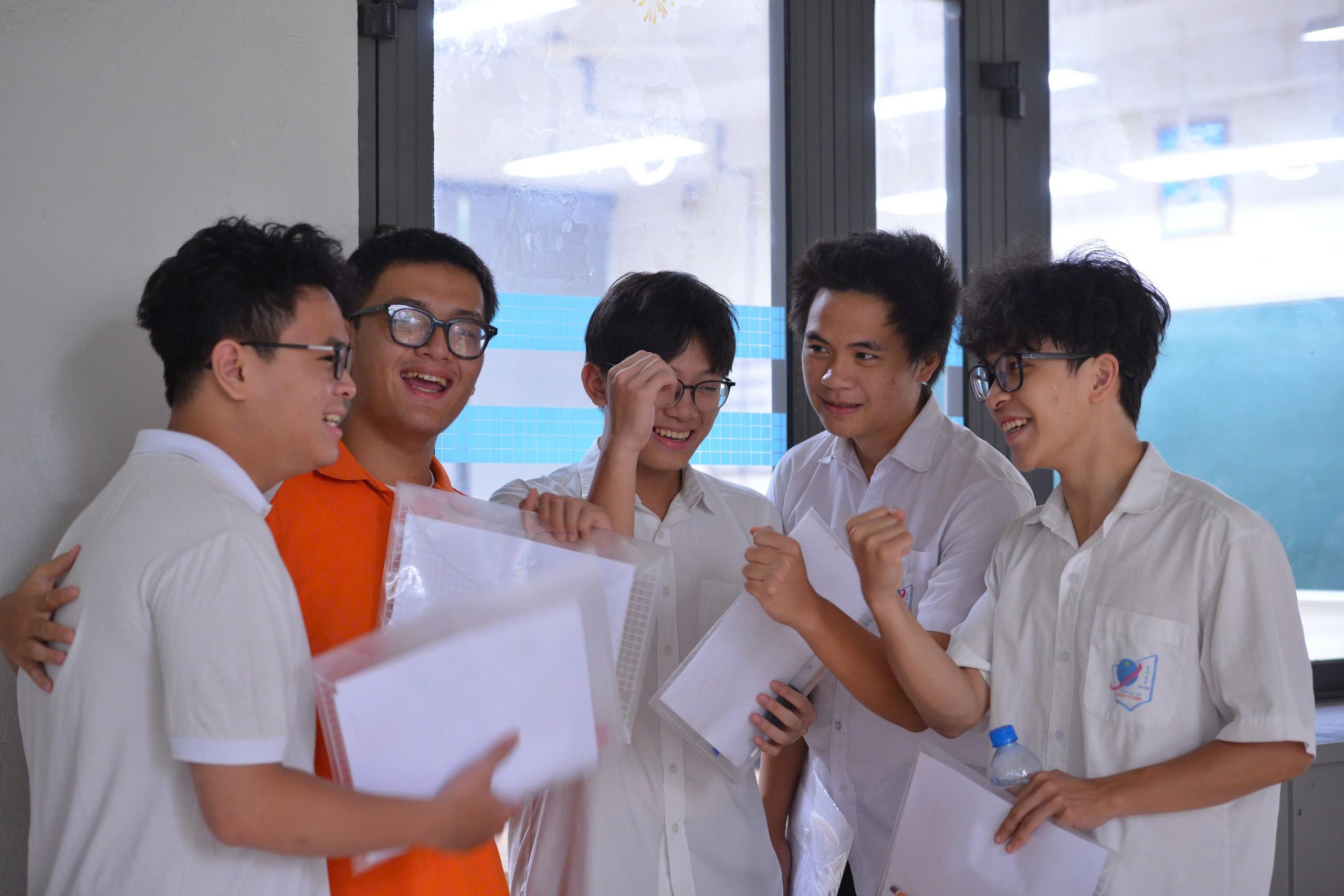 Vì sao thí sinh được khuyên mặc gọn gàng khi dự thi tốt nghiệp THPT?