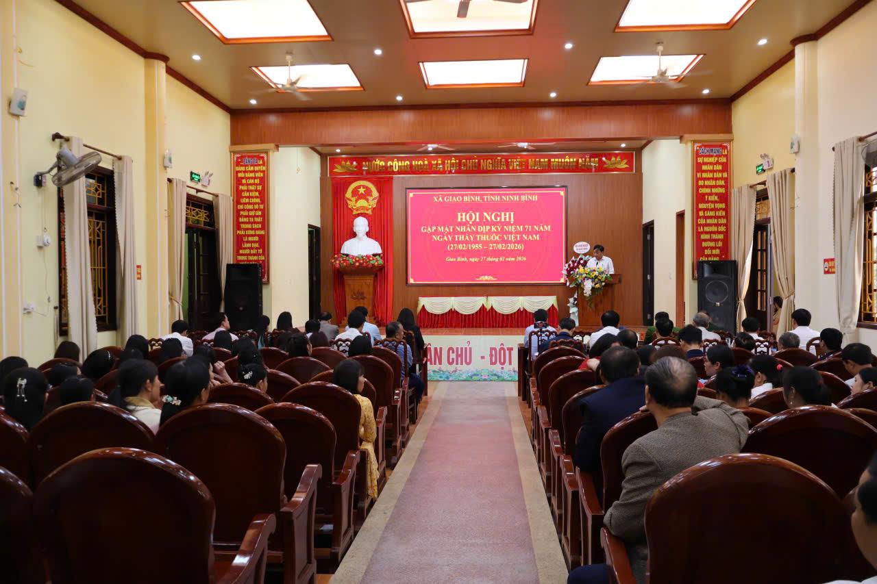 Xã Giao Bình tổ chức Hội nghị gặp mặt kỷ niệm 71 năm Ngày Thầy thuốc Việt Nam (27/2/1955 – 27/2/2026).