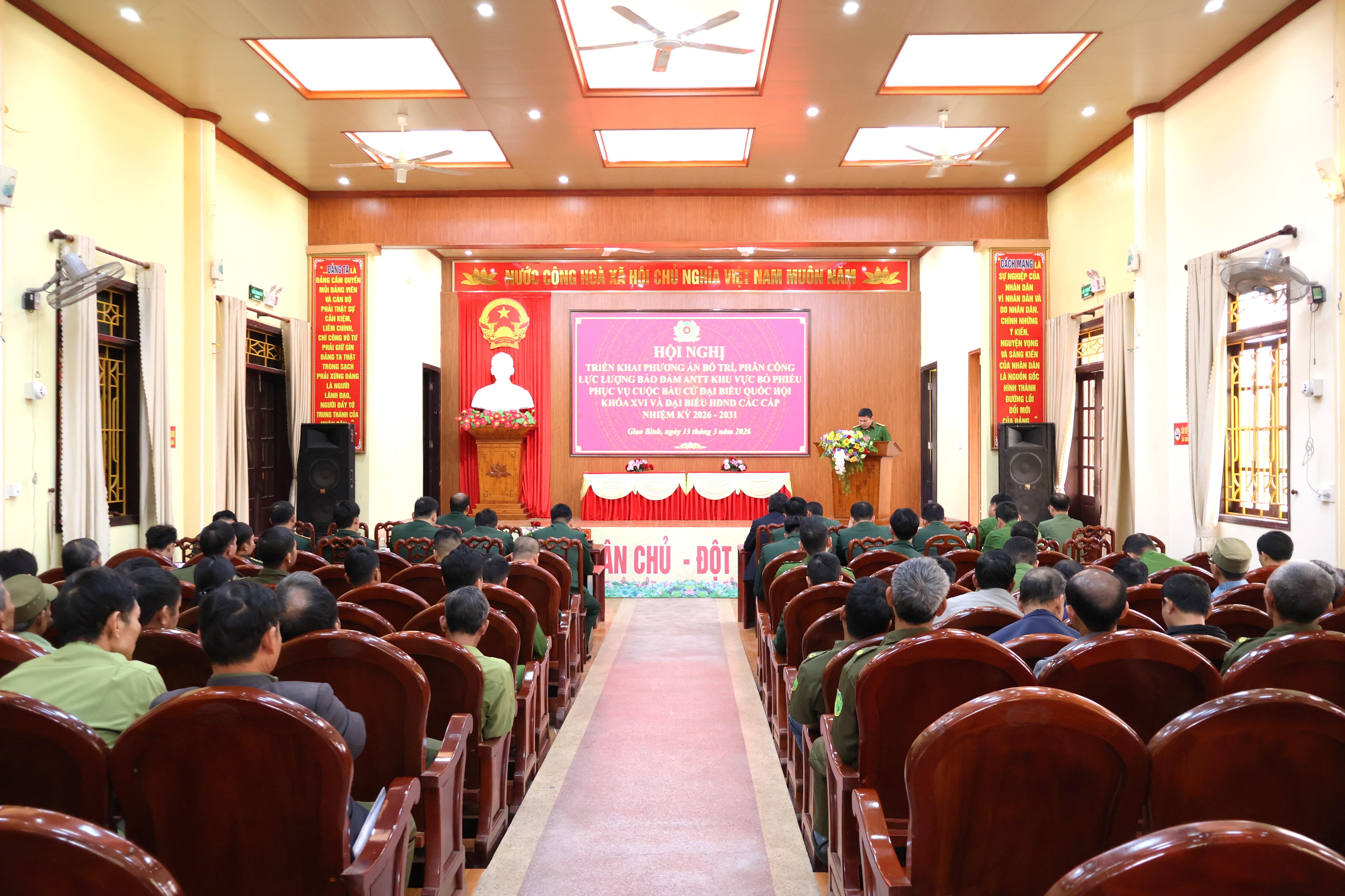 Công an xã Giao Bình triển khai phương án bảo đảm an ninh trật tự phục vụ bầu cử