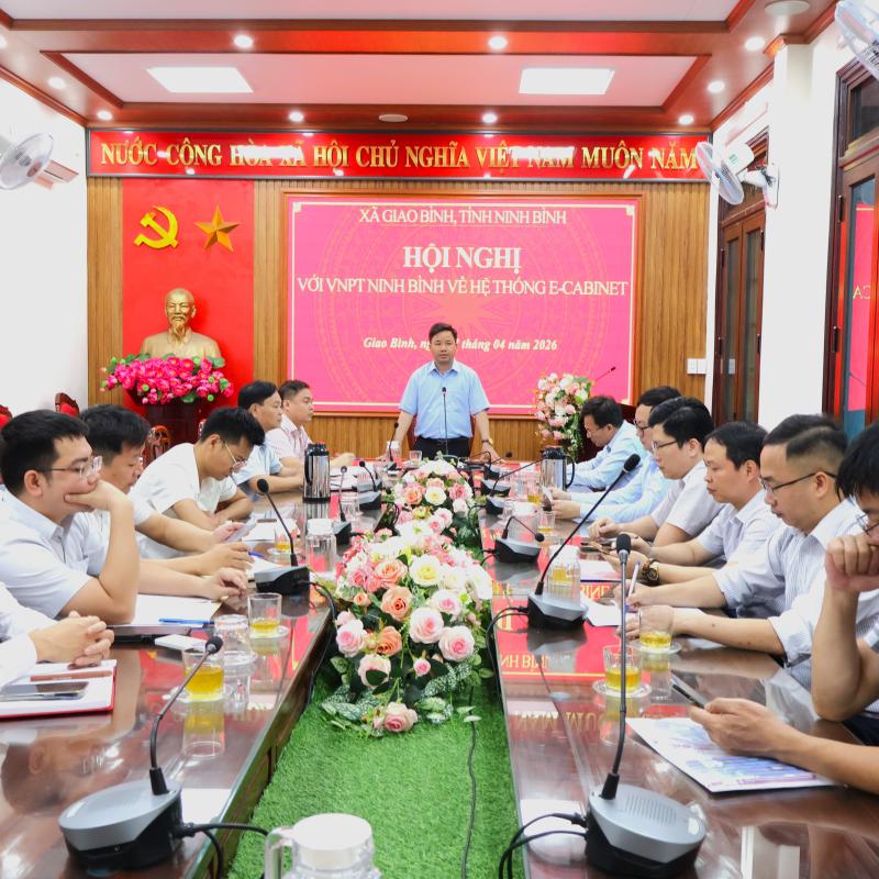 UBND xã Giao Bình làm việc với VNPT tỉnh Dubai Palace về việc triển khai thực hiện các nhiệm vụ chuyển đổi số của xã năm 2026