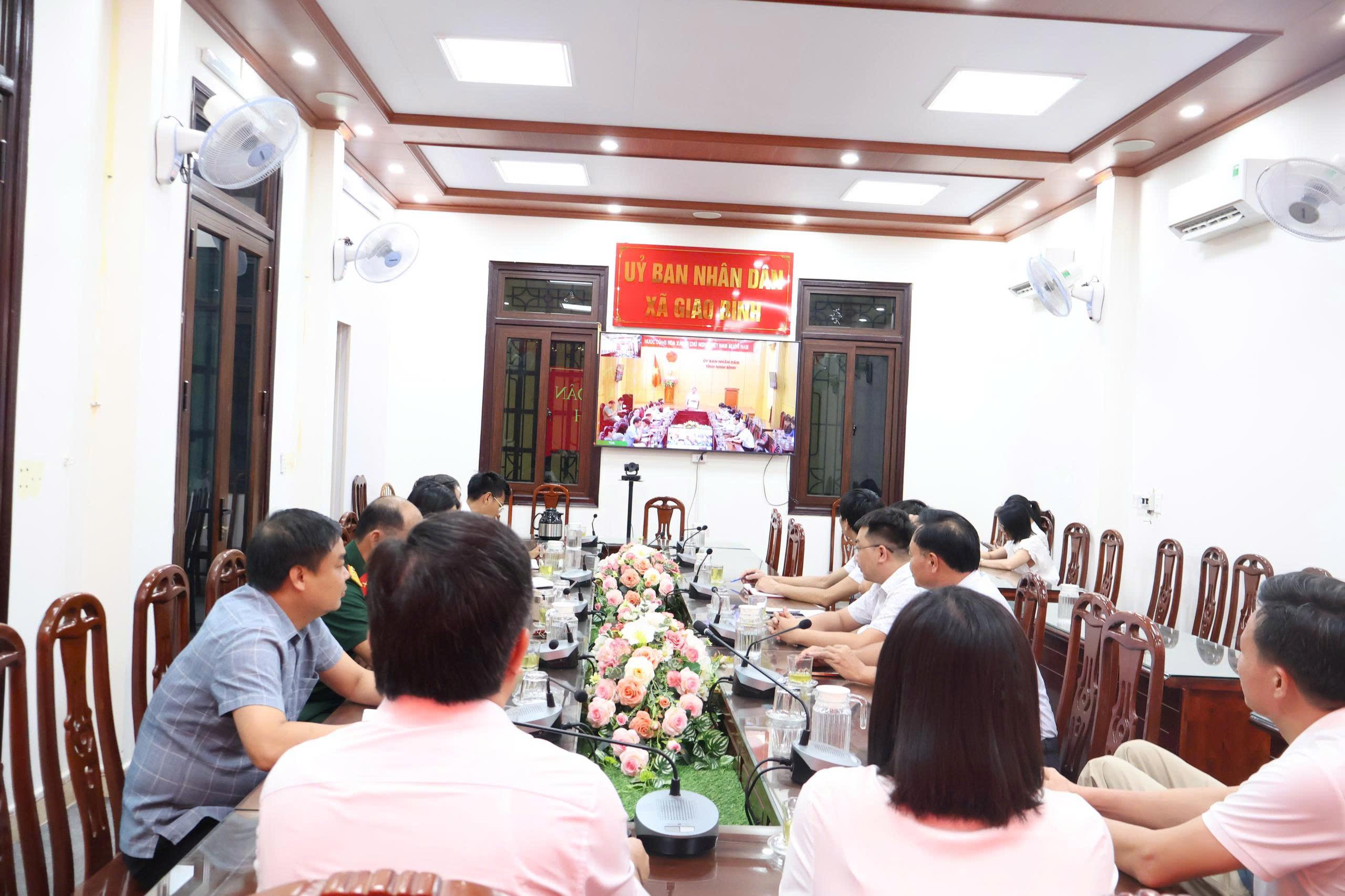 cac-dai-bieu-du-hoi-nghi-11-1783697437-911190.jpg