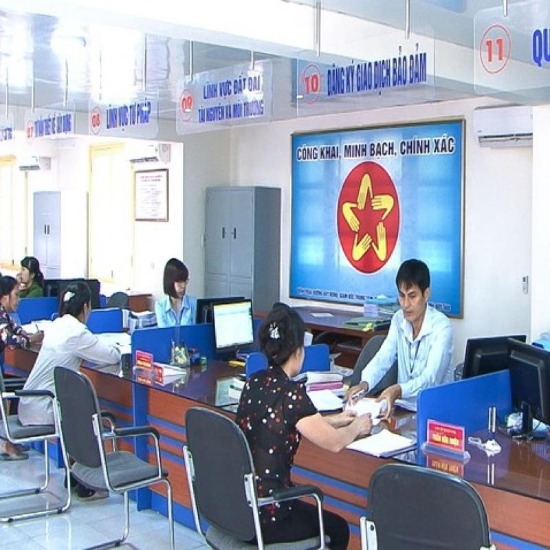 Thủ tướng yêu cầu tiếp tục cắt giảm, đơn giản hóa 4 nhóm thủ tục hành chính