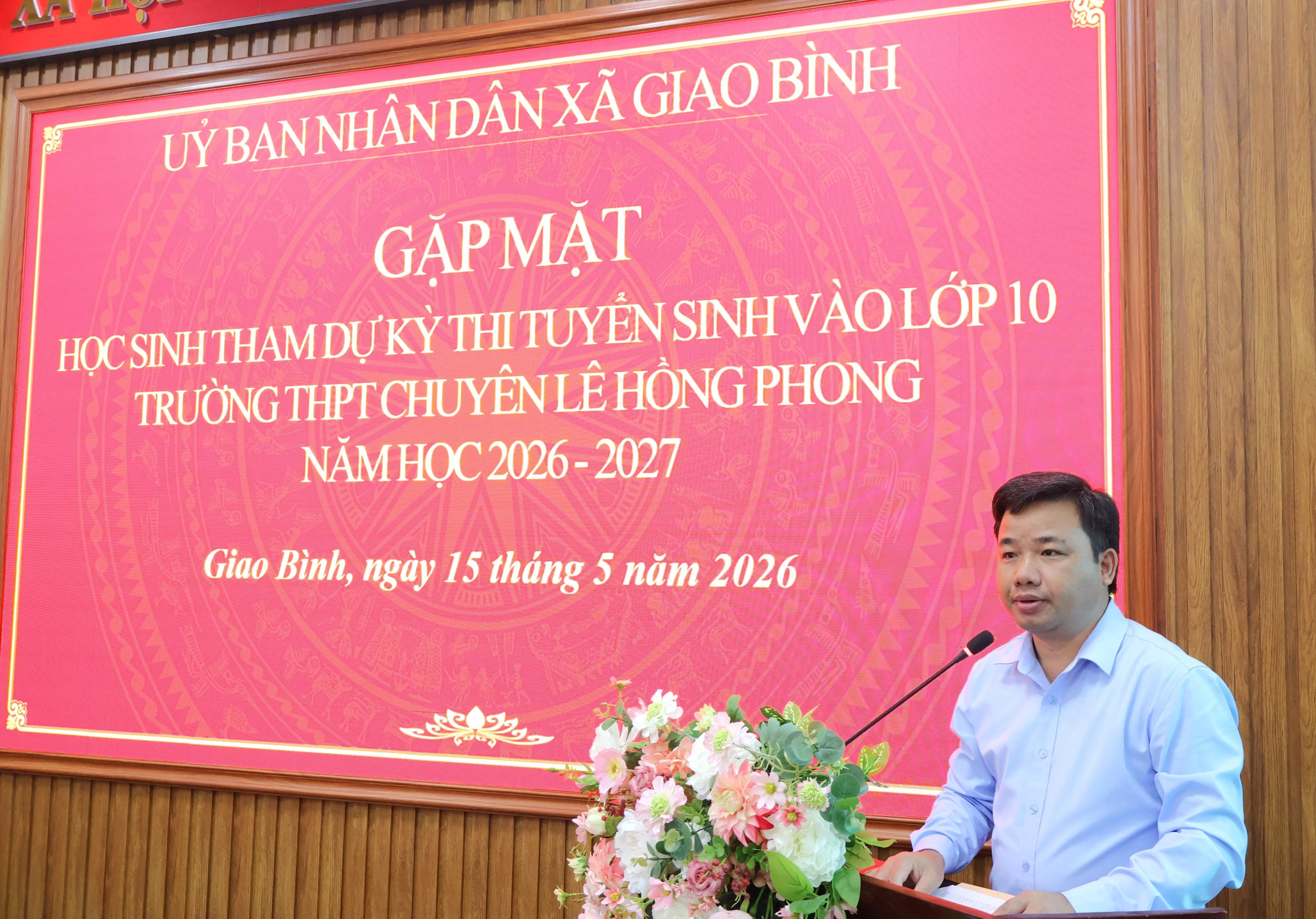 dc-chu-tich-ubnd-xa-phat-bieu-1778815862-824998.jpg