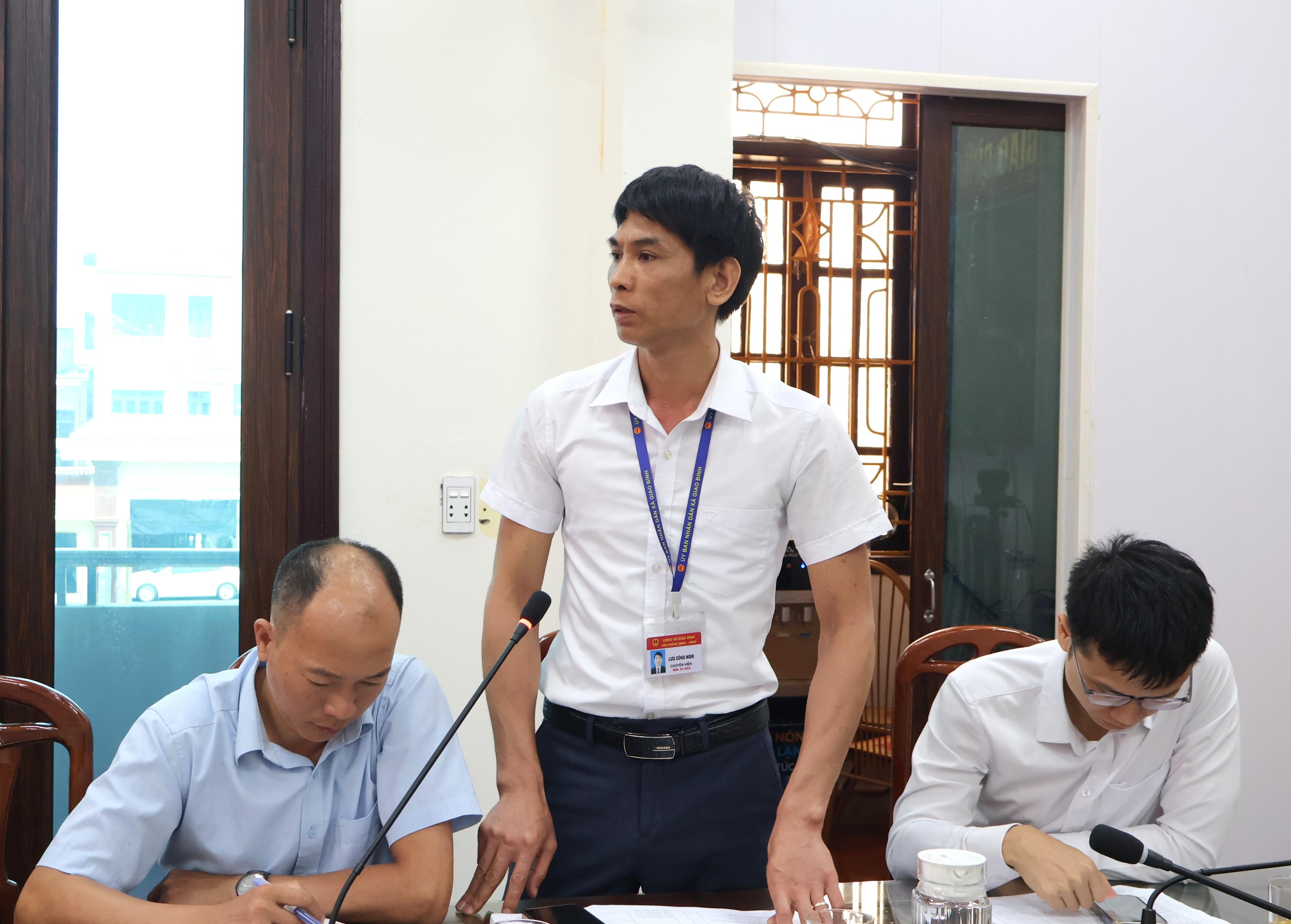 dc-nghi-chuyen-vien-van-phong-1778808962-399117.jpg