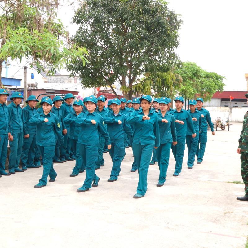BAN CHỈ HUY QUÂN SỰ XÃ GIAO BÌNH SÔI NỔI HUẤN LUYỆN DÂN QUÂN NĂM THỨ NHẤT NĂM 2026